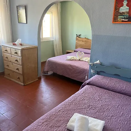 Hostal La Palmera-3